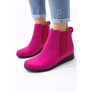 Pink Ankle Boots Womens Size 8 Flat Sole Chelsea Style Pull On